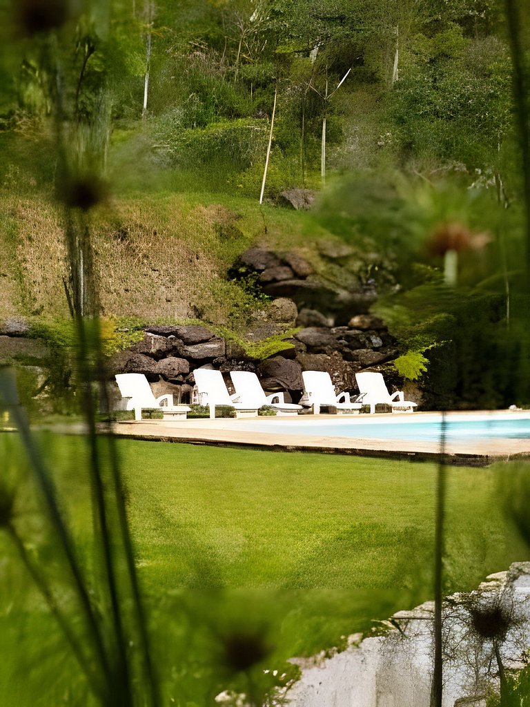 Suíte Amazonita • Vista para a mata