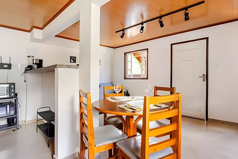 Casa Sameiro • Varanda, lareira e calma