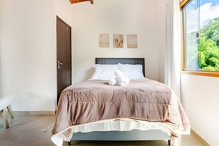 Casa Sameiro • Varanda, lareira e calma