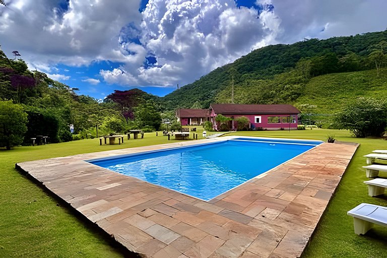 Suíte Amazonita • Vista para a mata