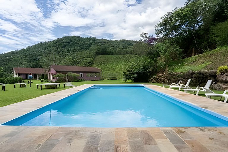 Sítio Toca da Toca • Encontros na serra de Lumiar