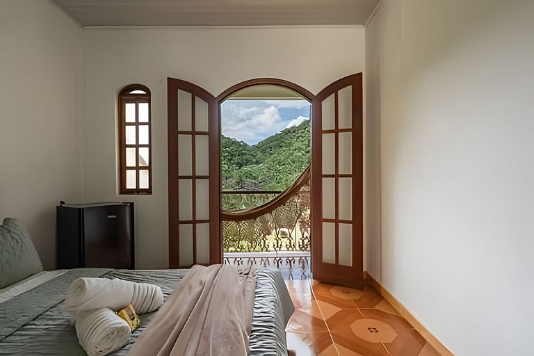 Sítio Toca da Toca • Encontros na serra de Lumiar