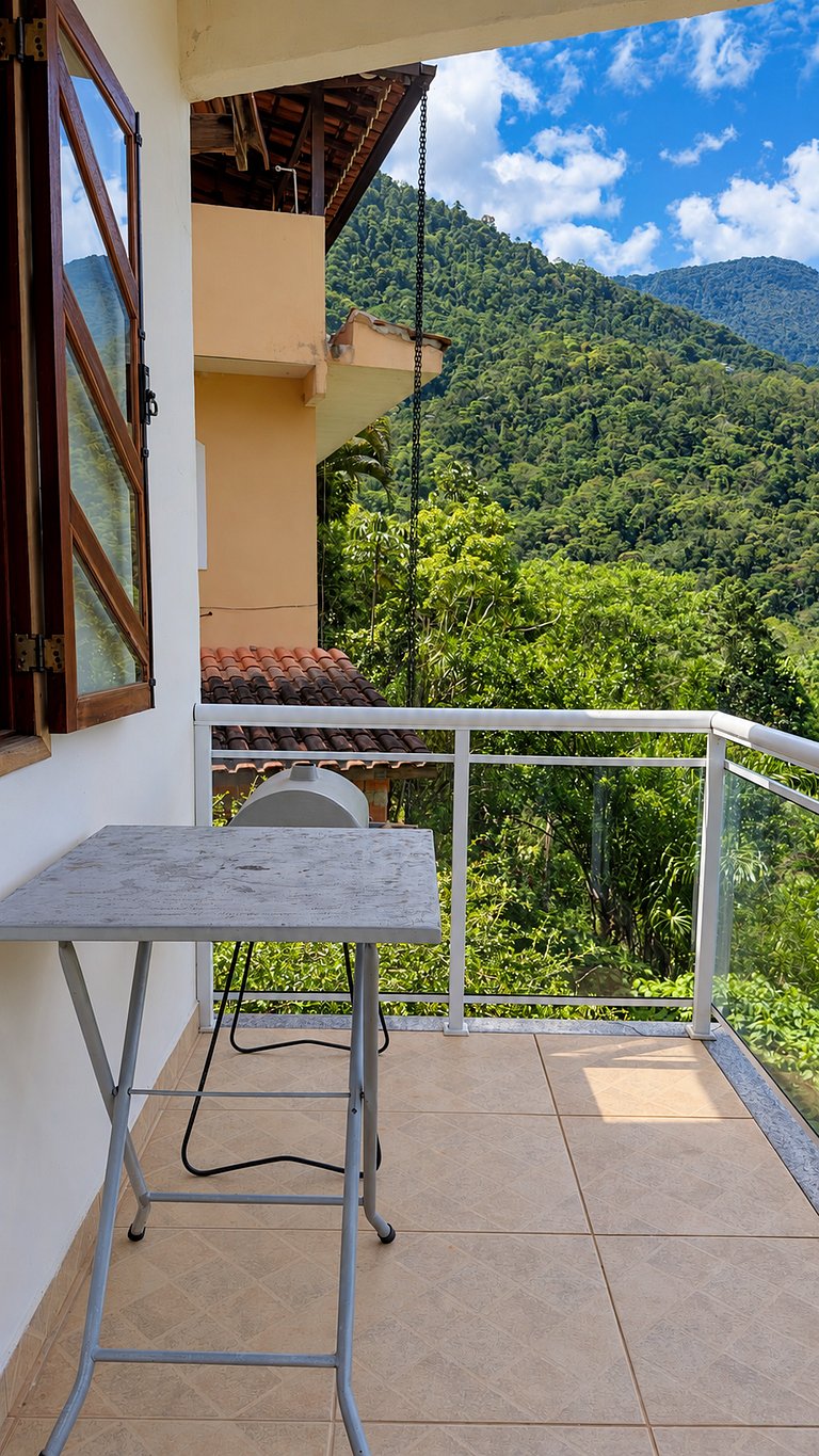 Studio Mirante Cascata • Café da manhã e vista